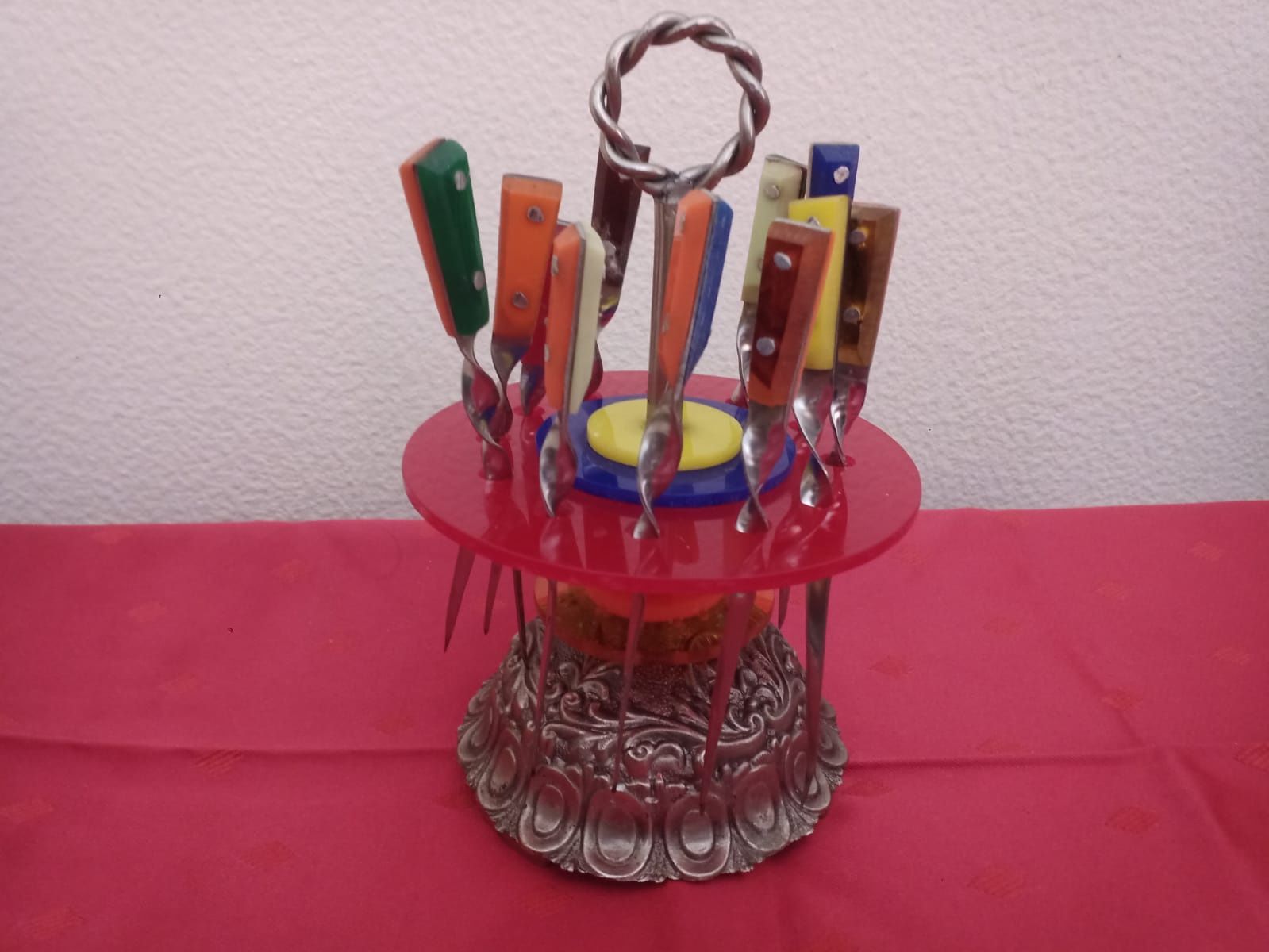 Suporte antigo para comida