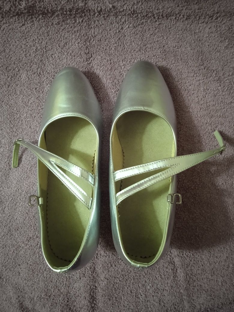 Взуття для бальних танців жіноче Латина