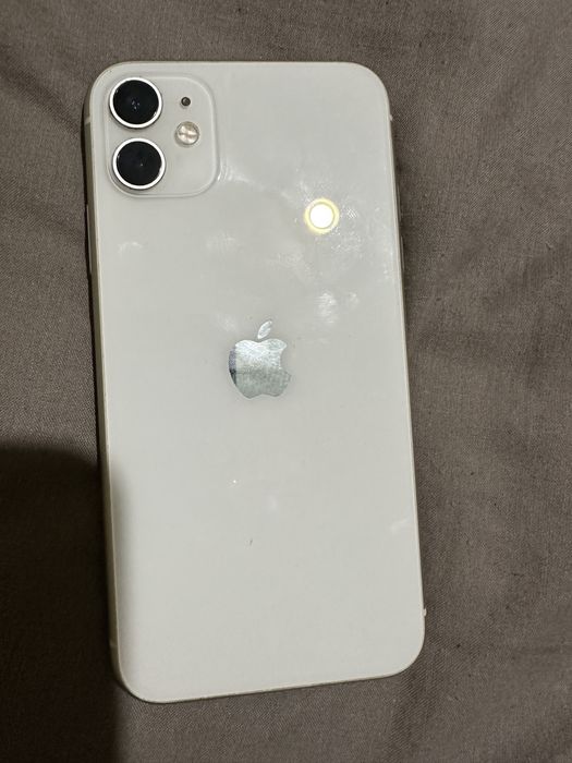 Айфон 11 64 gb идеальное состояние