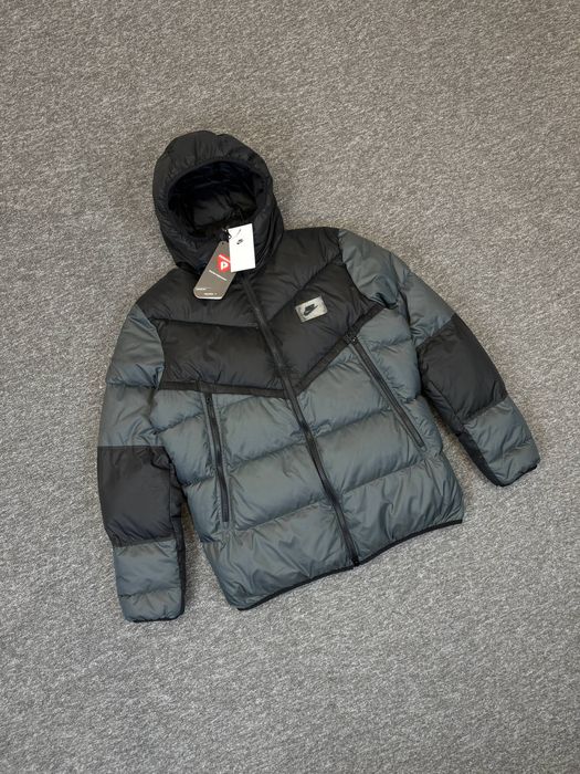 Пуховик Nike Storm Fit