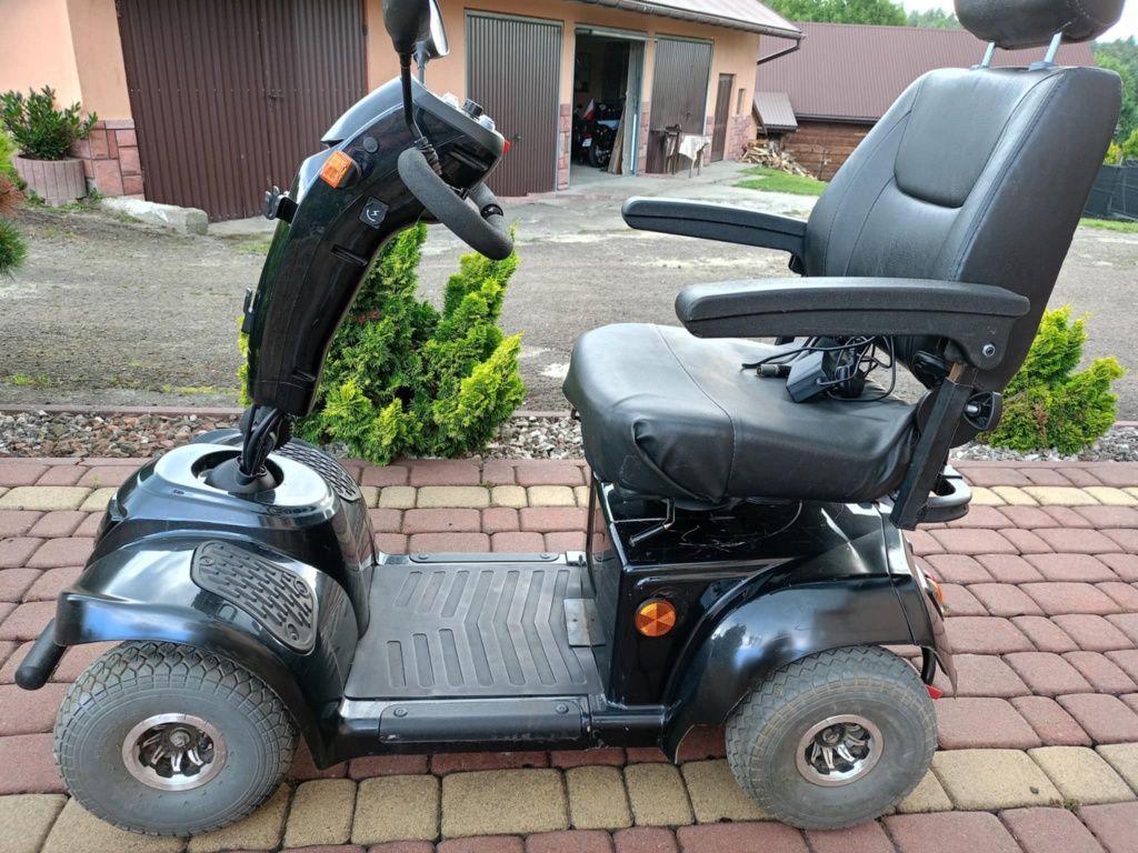 Skuter Inwalidzki dla seniora Elektryczny Wózek Drive Nowe Akumulatory
