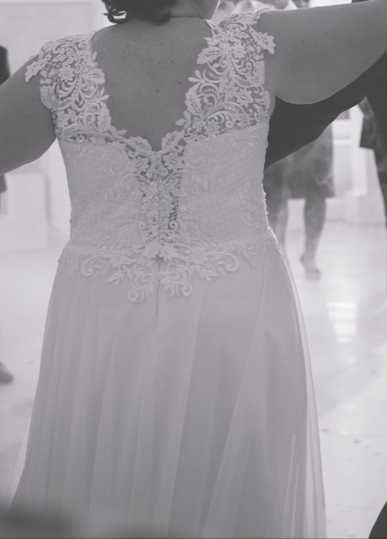 Suknia ślubna plus size