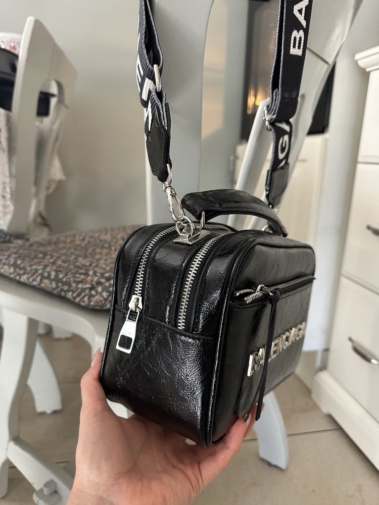 Balenciaga torebka na ramię torba nowa czarna skórzana logowana