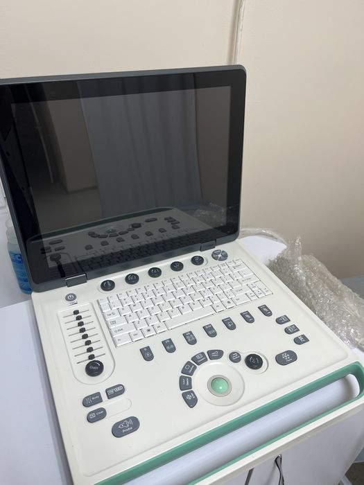 Продам УЗД апарат б/у