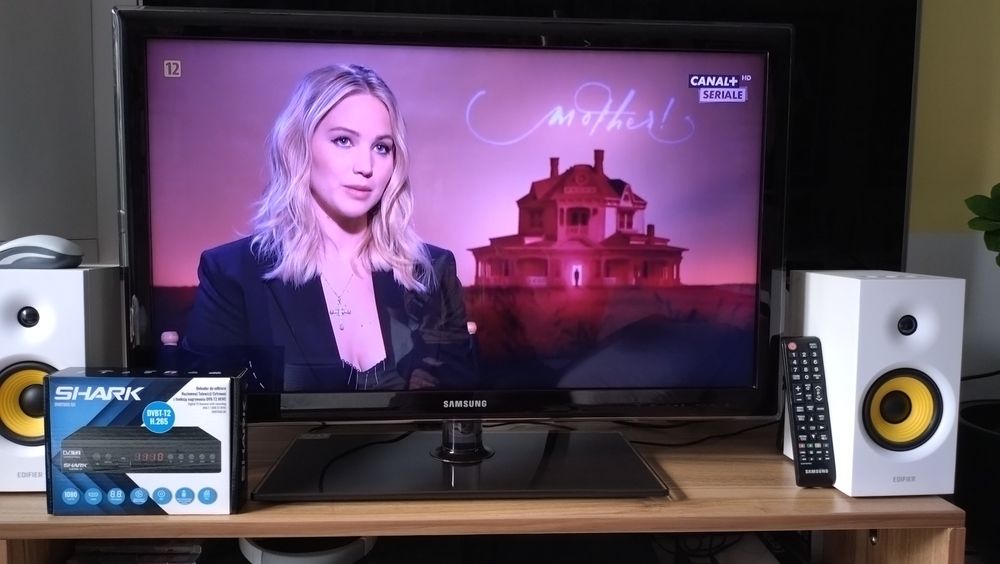 Telewizor LED 32 Samsung Full HD+ Nowy dekoder DVB-T 2+ kabel HDMI.