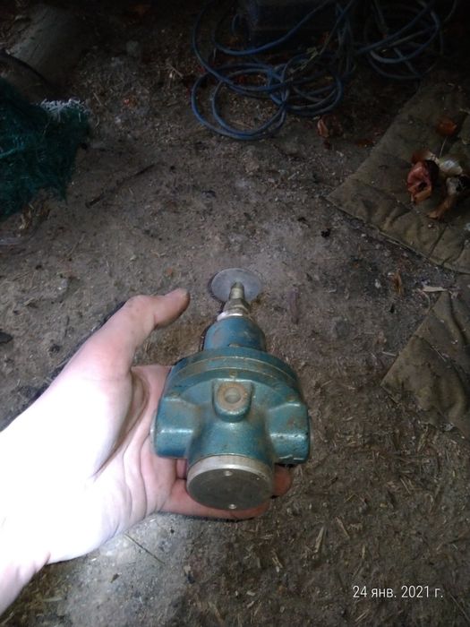 Пневмоклапан редукционный 122-12 УХЛ4.