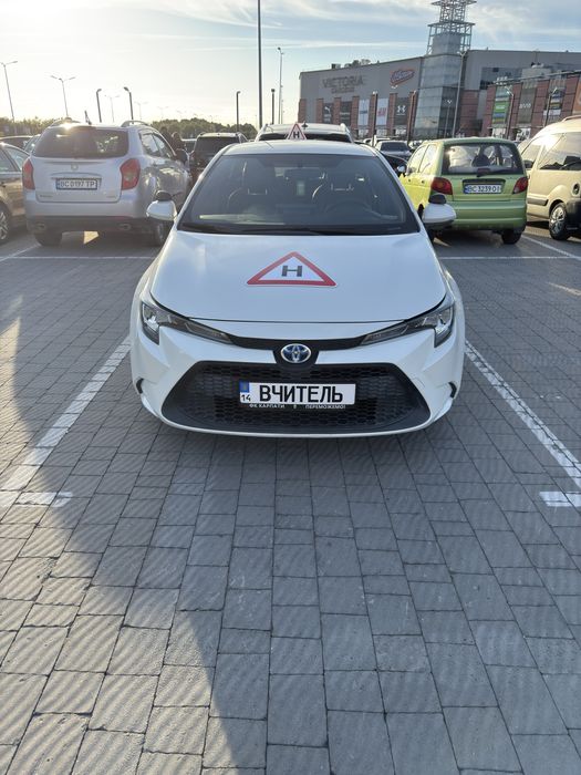 Автоінструктор АКПП. Toyota Corolla 2020.