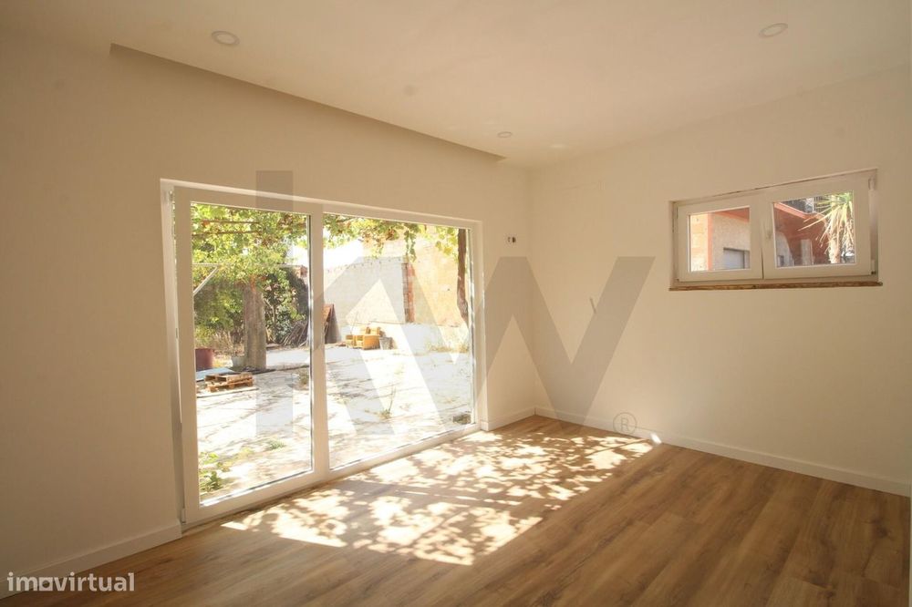 Apartamento T2 Renovado em Soure – Rés do chão com terraço e 2 lugares