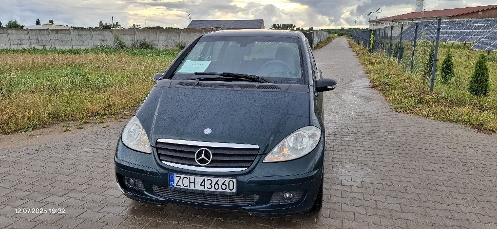 Mercedes A170 W169