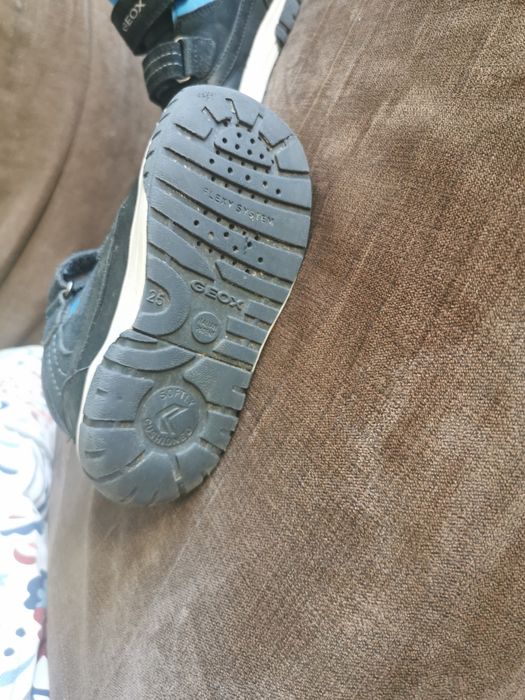 Buty dziecięce geox  25