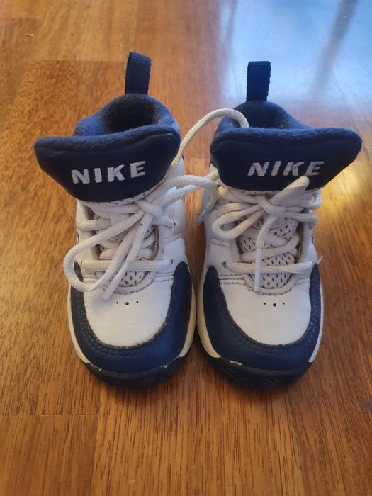 Adidasy NIKE rozmiar 21