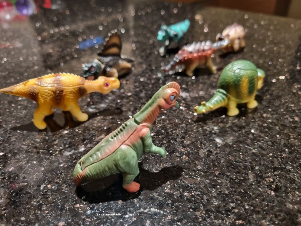 Dinozaury figurki dinozaur zmieniające się gady