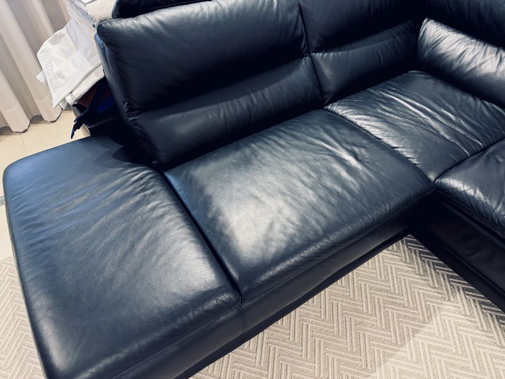 Sofa Chateaux D’aux Pele Italiana Preto (3 Lugares + Chaise-Long)
