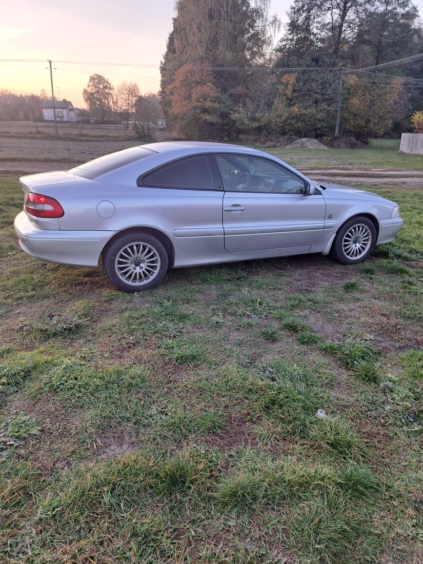 REZERWACJA  DO 23.08Volvo C70 2.0 Turbo