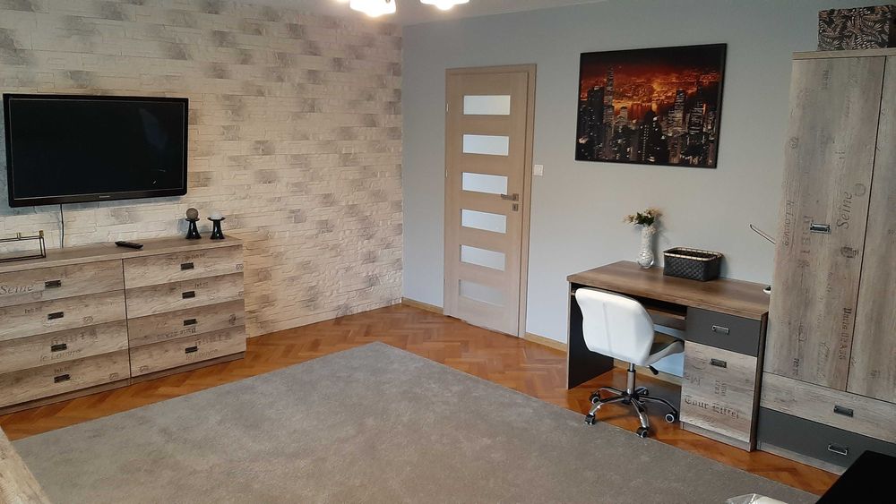 Duży, atrakcyjny pokój na Czechowie blisko UM, BEZ DODATKOWYCH OPŁAT !