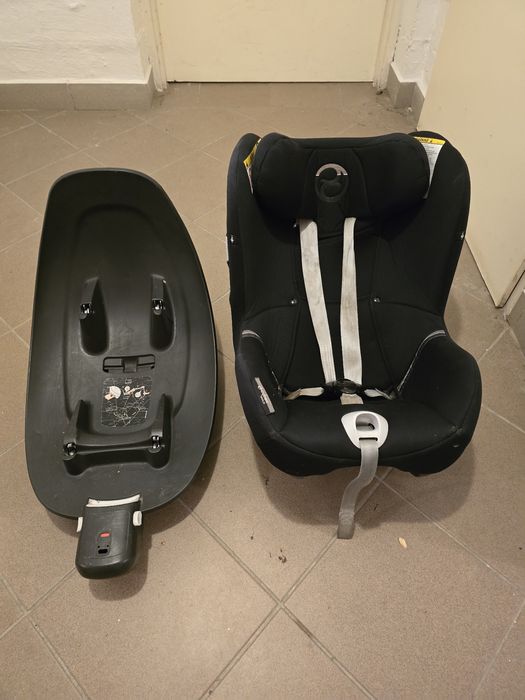 Fotelik Cybex z bazą
