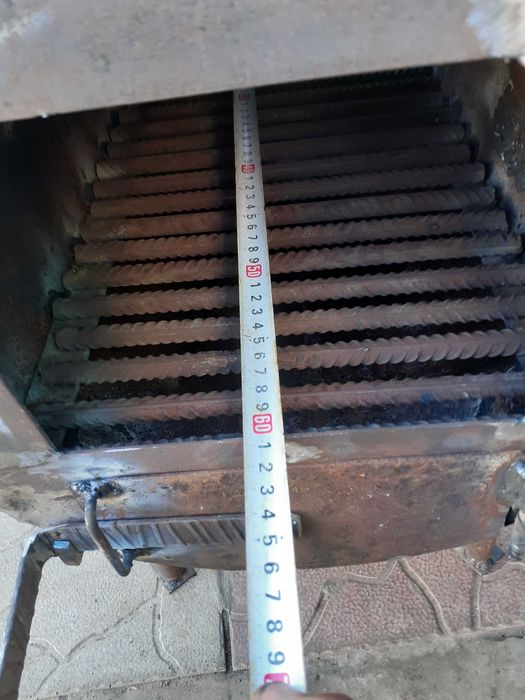 Продам 2 буржуйки ,колисники з арматури 12мм, ціна 3300 гр за штуку