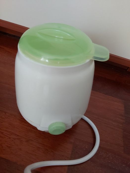 Podgrzewacz do butelek i pokarmu