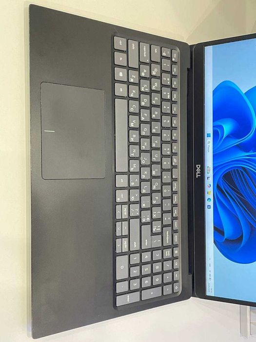 Dell Vostro 5590 Intel Core i7-10510U 16GB RAM 256GB SSD Nvidia MX 250