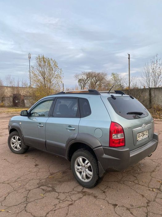 Hyundai Tucson 2.0 бензин