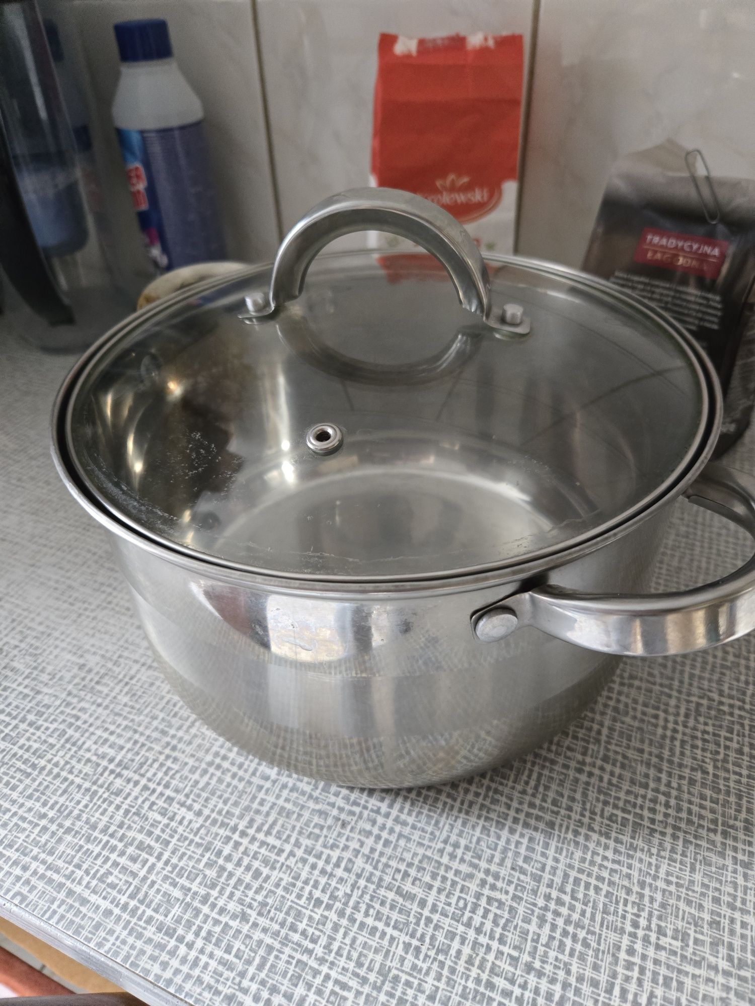 Garnek nierdzewny Tadar 4L z pokrywką
