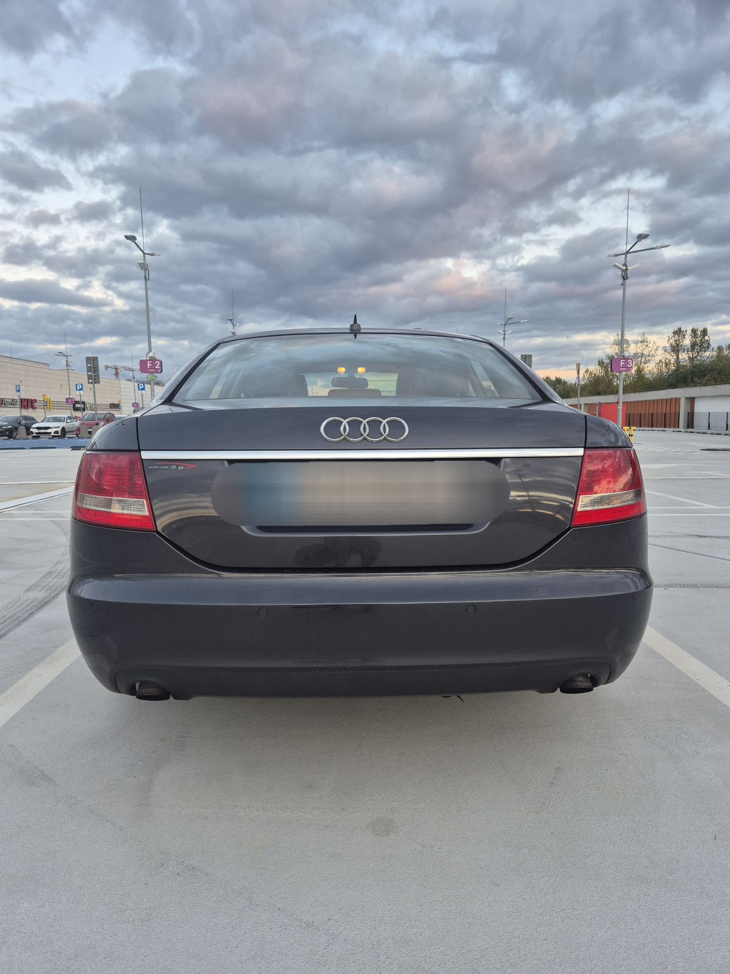 Audi a6 c6 limousine 2.0 tdi 2004r 335tys