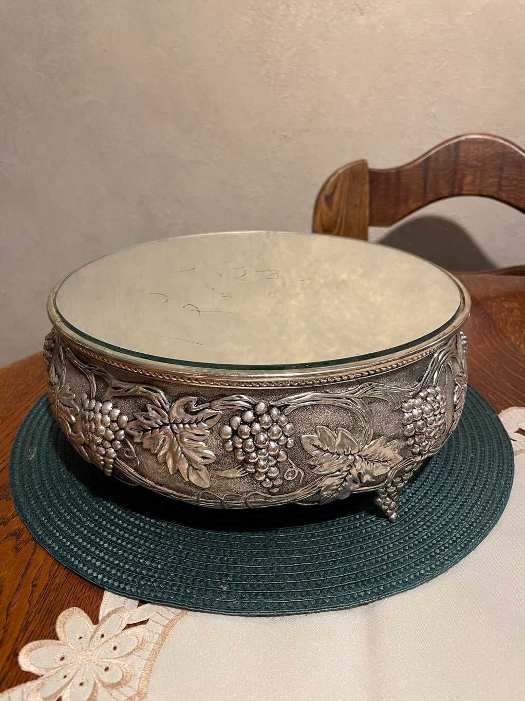 Elegancka patera na tort, ciasto, owoce.