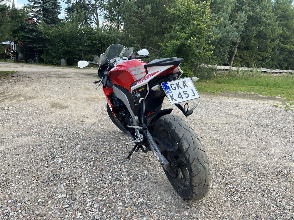 Aprilia rs4 125
