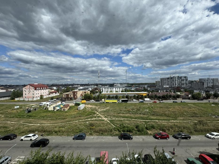 Продам 2К квартиру з ремонтом ЖК Львівський Маєток. Заселений будинок
