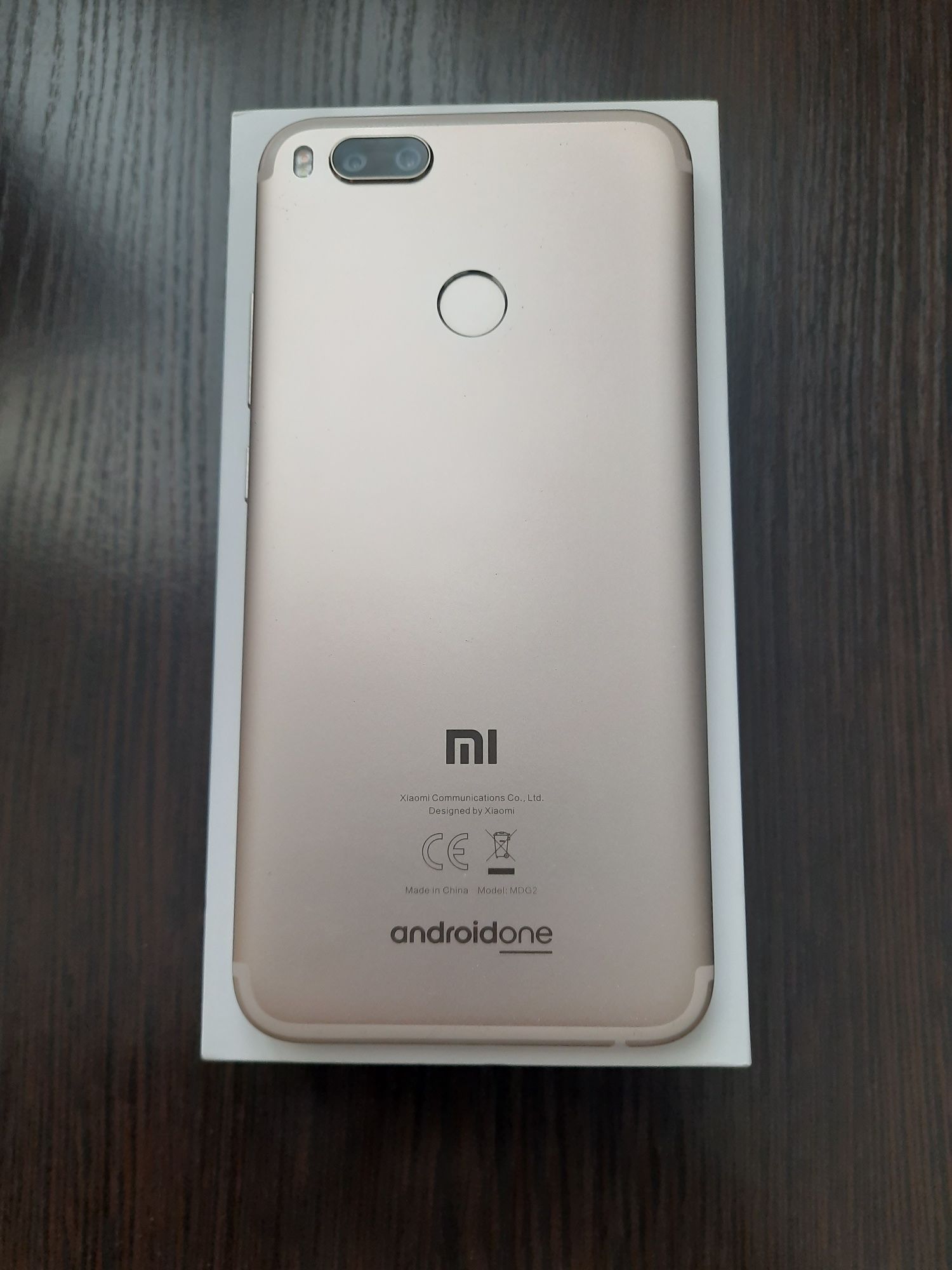 Телефон Xiaomi Mi A1 4/64