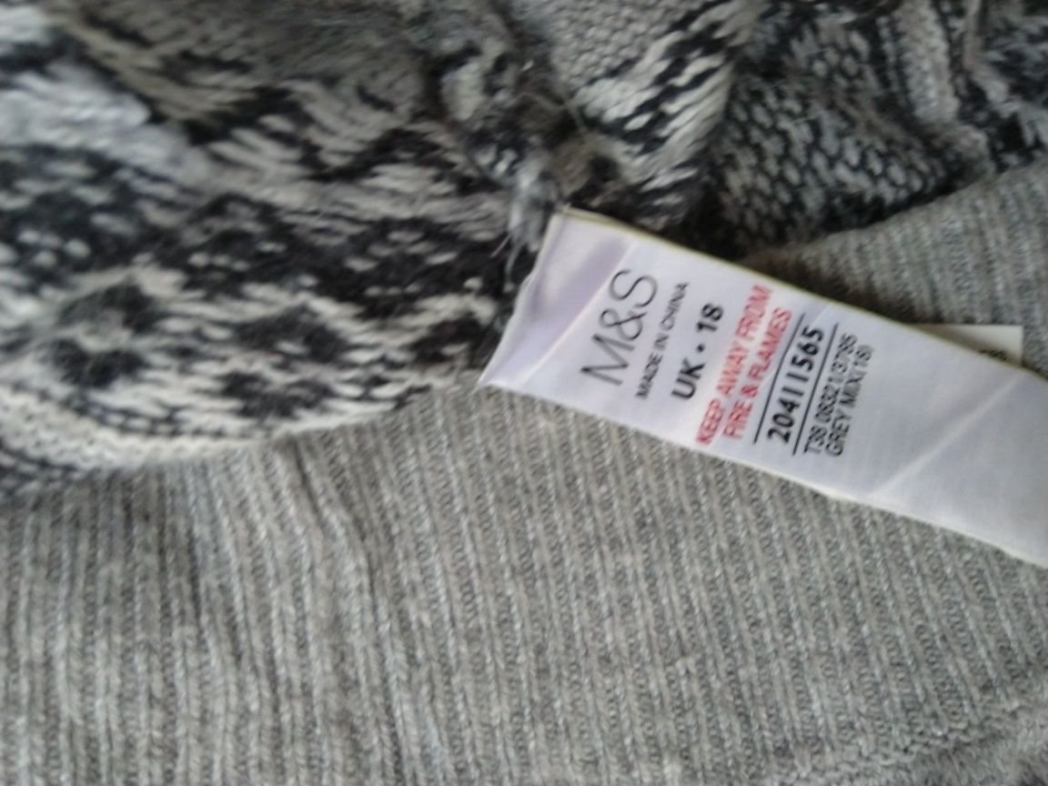 Marks & Spencer 
poncho sweter damski kamizelka skandynawski
roz L