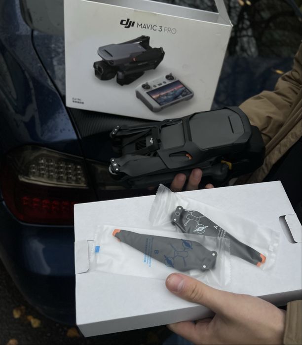 Продам коптер DJi Mavic 3 pro