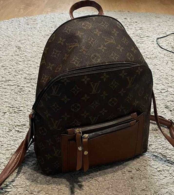 Новый,стильный,классный,брендовый рюкзак в стиле louis vuitton