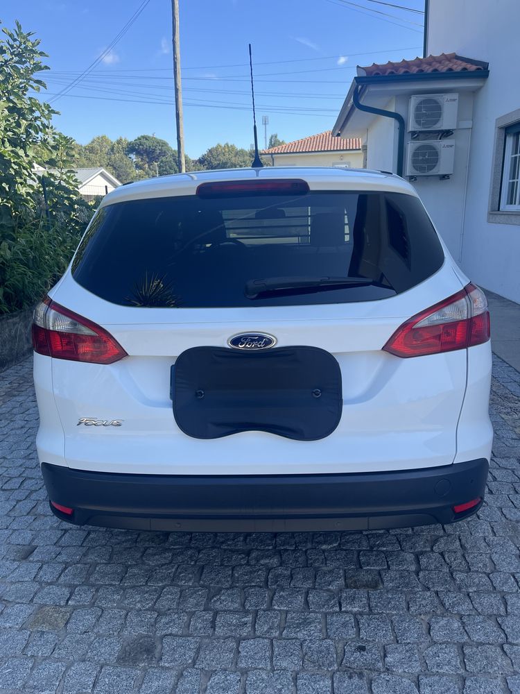 Vendo ford focus comercial