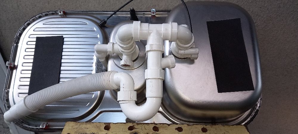 Zlewozmywak półtorakomorowy z ociekaczem