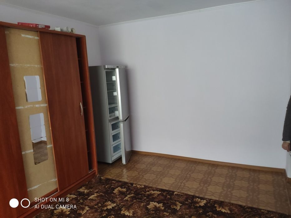 Продам однокімнатну квартиру в центрі.