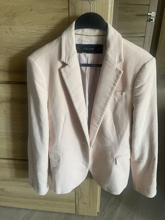 Marynarka w kolorze pudrowy róż