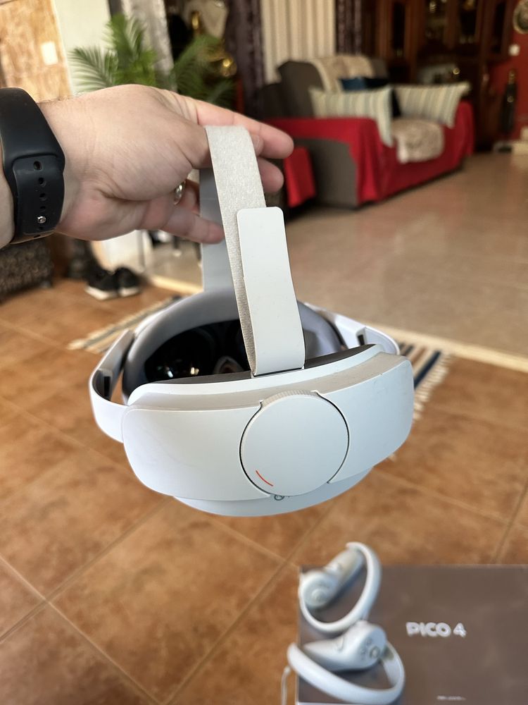 Pico 4 VR (oculos de realidade virtual)