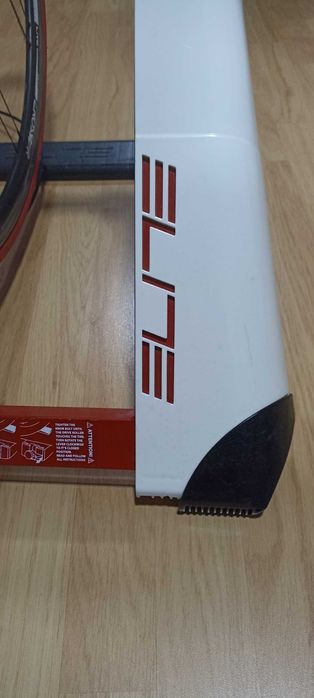 ROLO DE TREINO ELITE com pneu de rolo