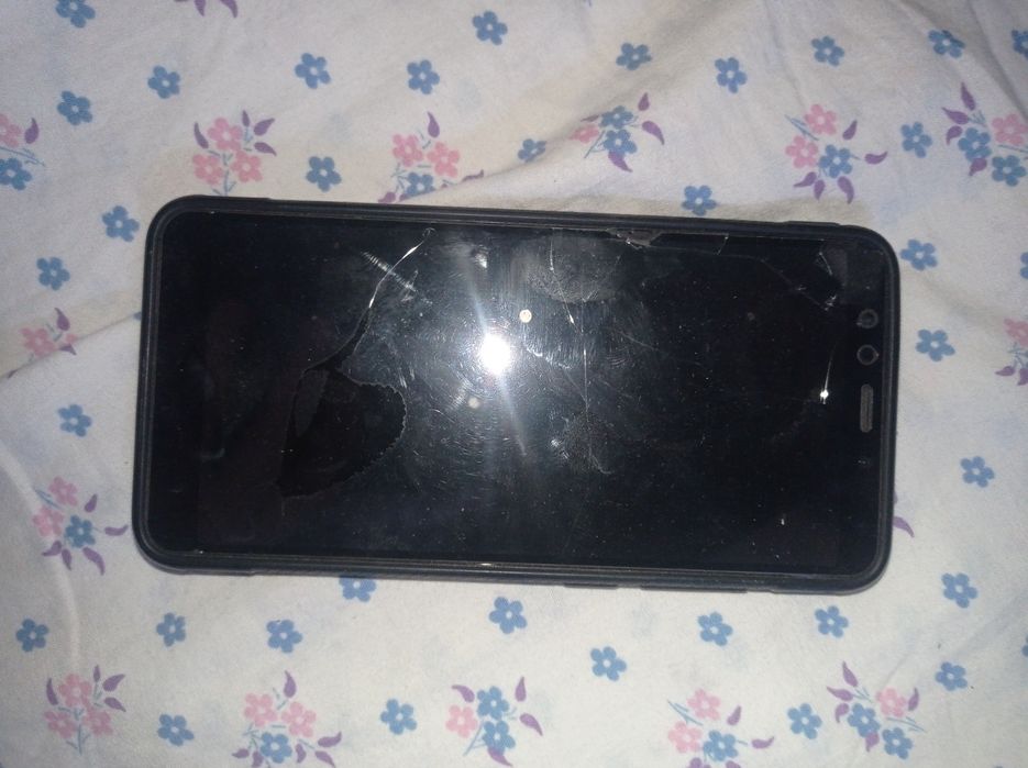 Редми 5 (3/32) бу рабочий