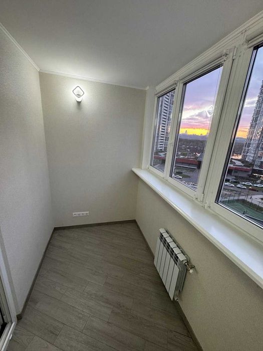 Стильна 1-к з паркінгом, ЖК Русанівська Гавань, Маланюка, Лівобережна