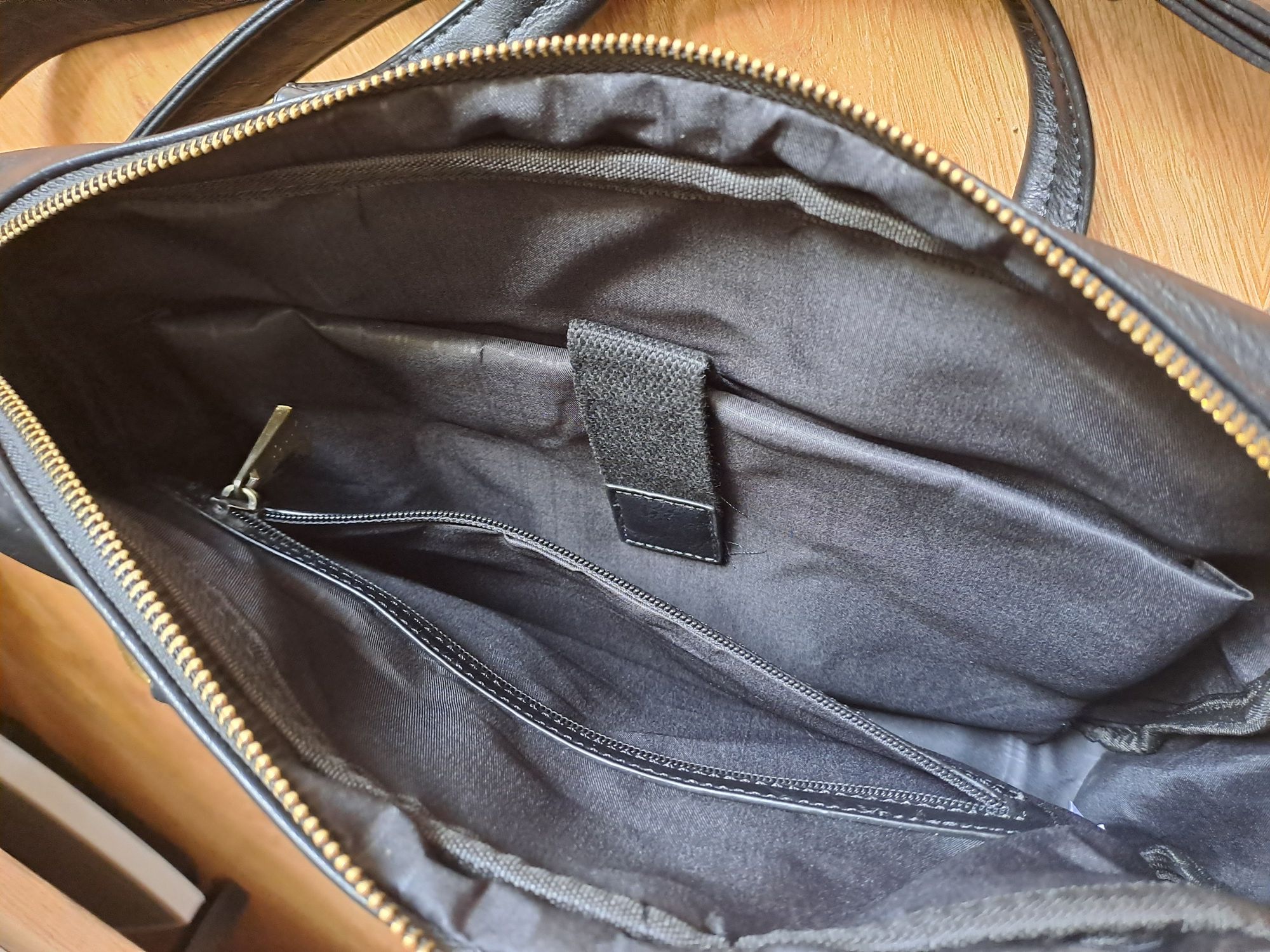 Torba na laptopa.