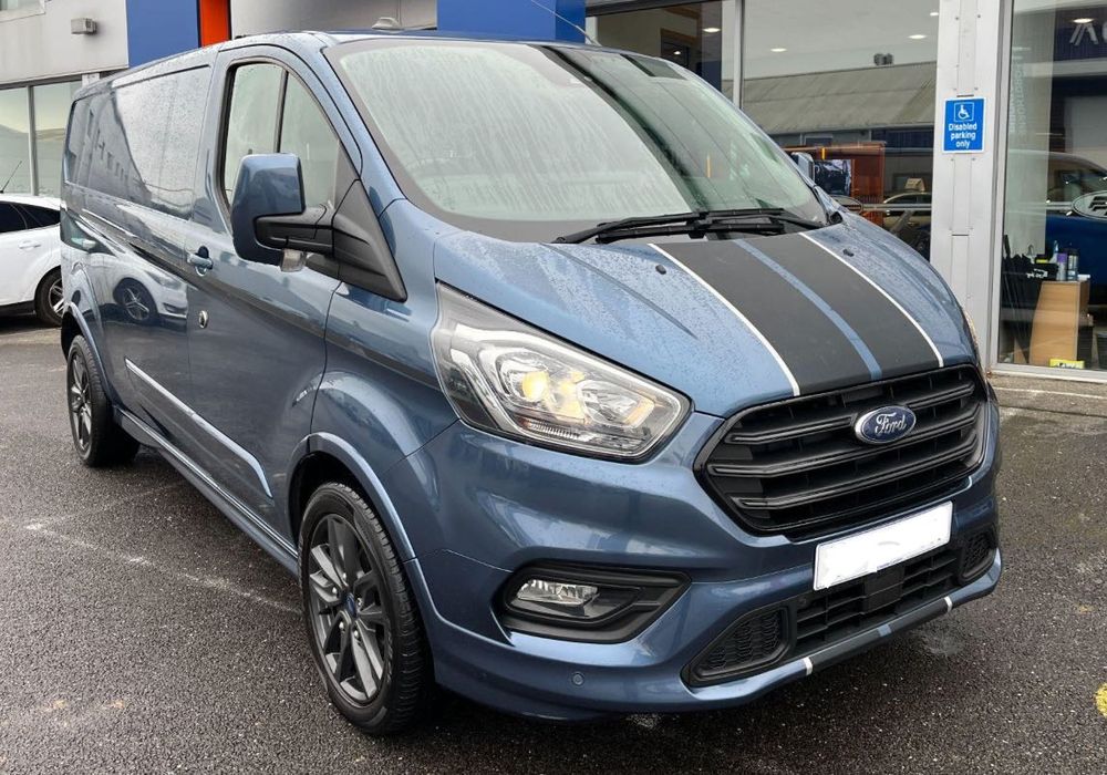 Wynajem Ford Transit Custom 9-os NOWY !!!