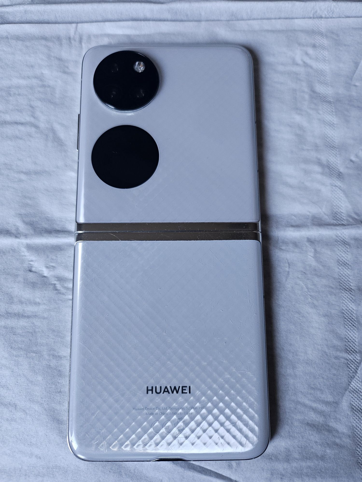 Huawei P50 Pocket