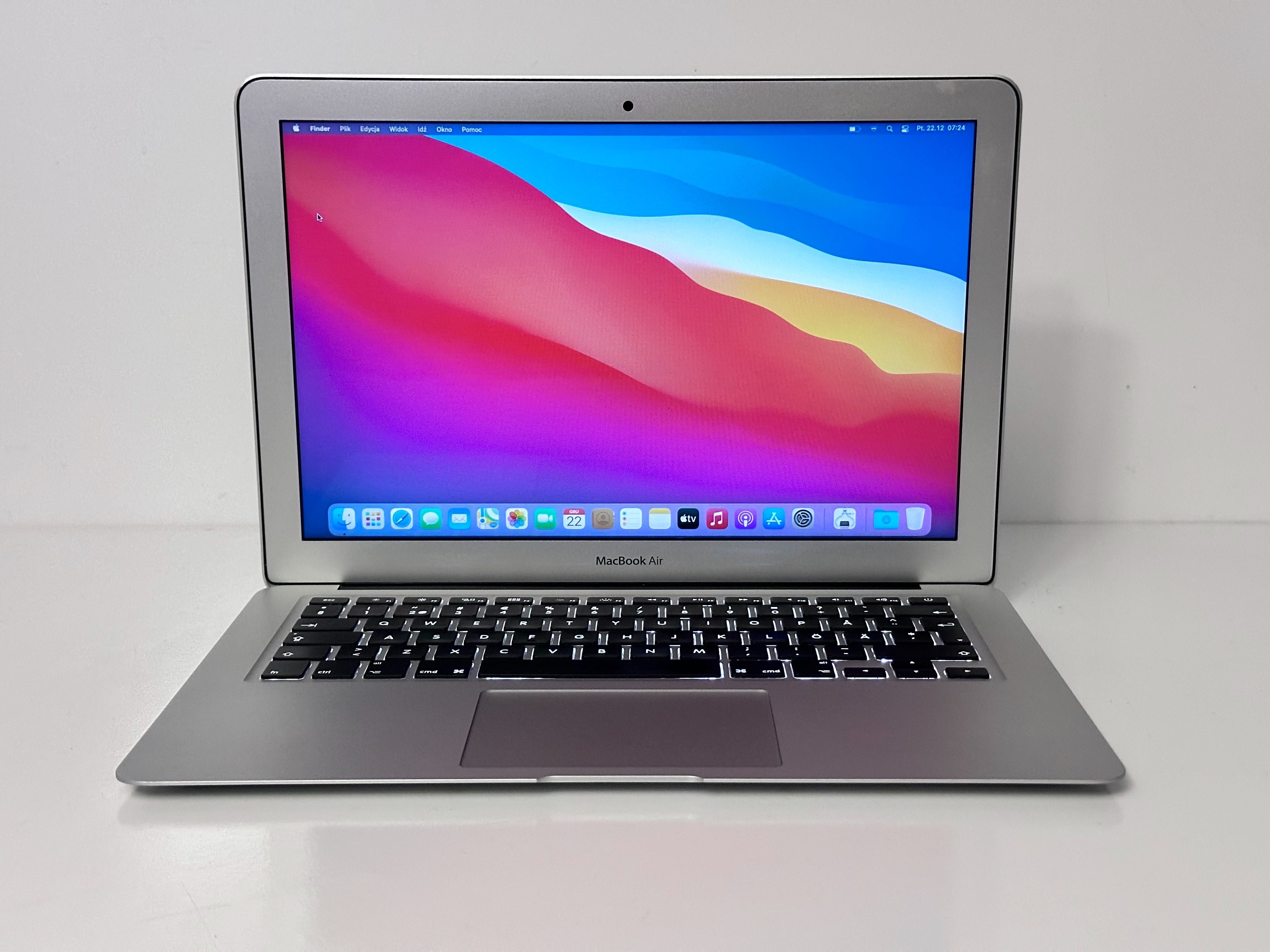 Apple MacBook Air 13 2015 i5 4GB RAM 128GB SSD Silver