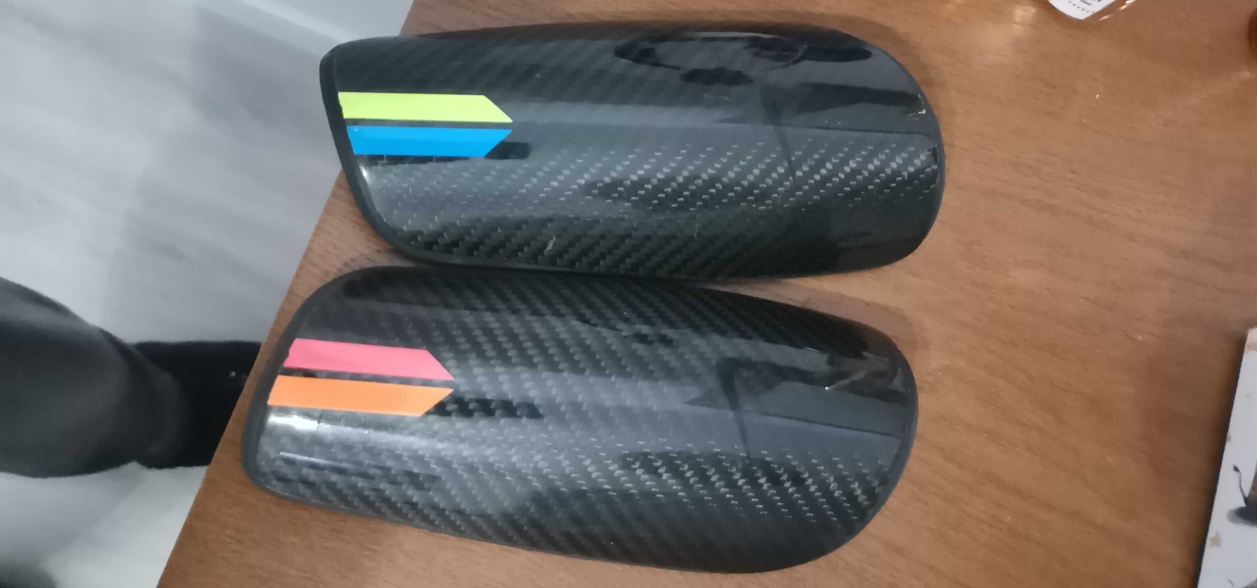 Caneleiras de futebol 11 originais Mercurial da Nike