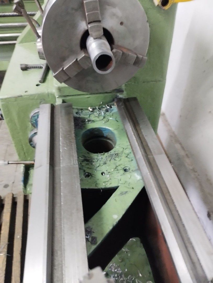 Tokarka model TUE 40