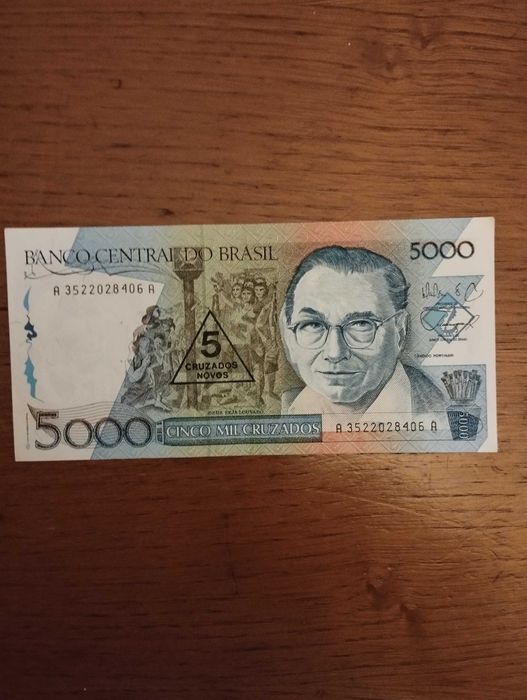 Vendo nota de 5000 cruzados Em bom estado,