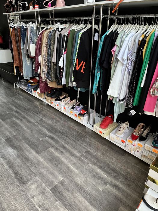 Regał na ubrania wiszące garderoba