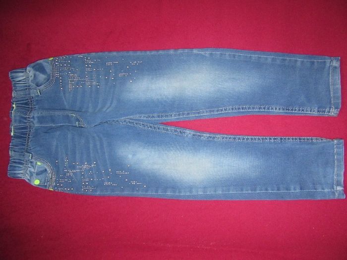 Spodnie jeansowe dla dziewczynki rozmiar 110 / 116